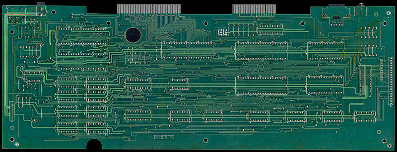 File:CPC464 PCB Bottom (Z70200 MC0002C).jpg