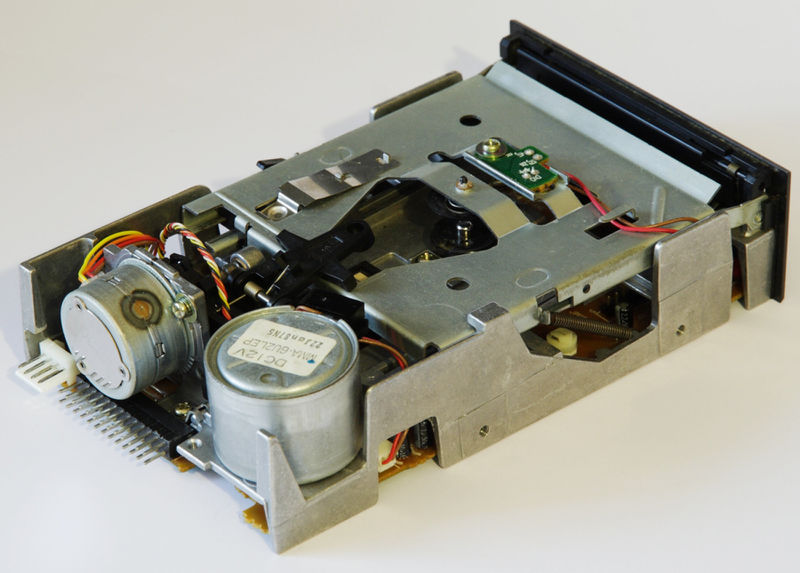 File:EME-156 BackLeftTop.jpg