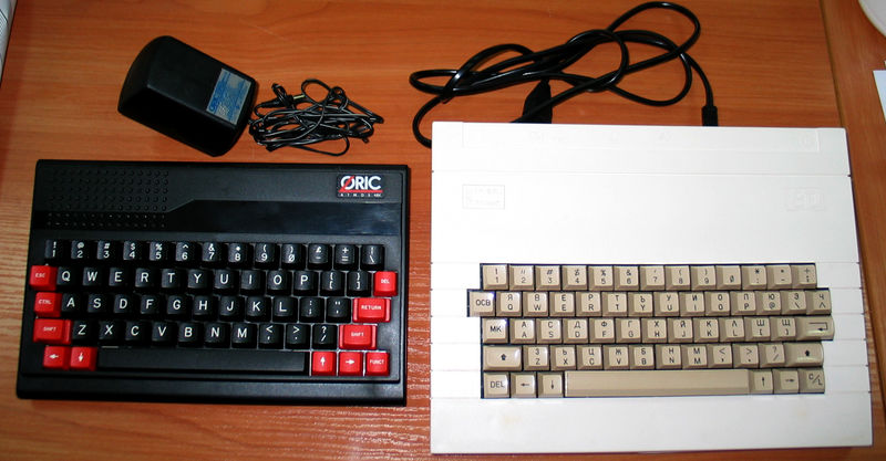 File:Oric atmos vs pravetz 8d.jpg