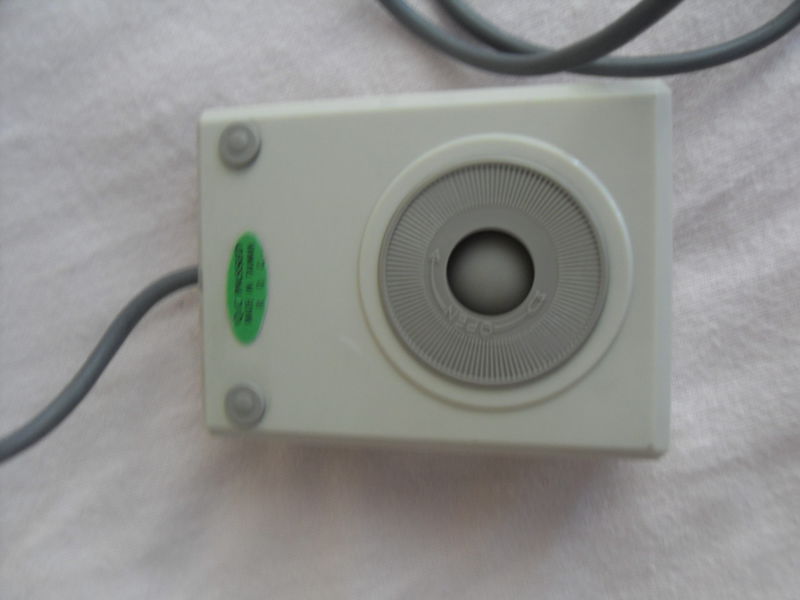 File:KempstonMouseUnder.jpg
