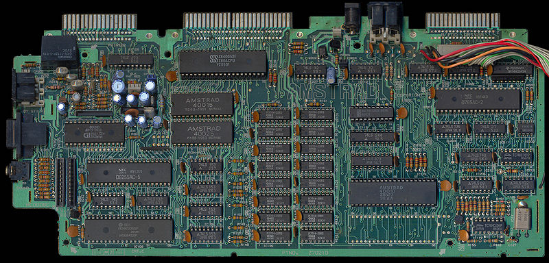 File:CPC6128 PCB Top (Z70210 MC0009C).jpg