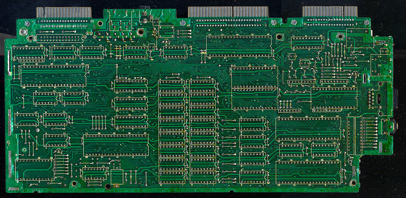 File:CPC6128 PCB Bottom (Z70290 MC0020G).jpg