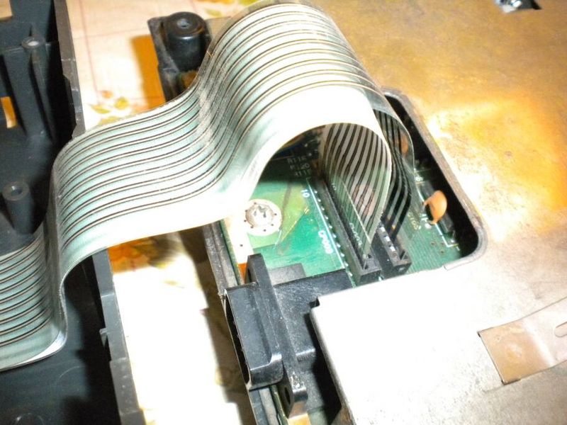 File:SpanishSchneider464 robcfg cpcmaniaco keyconn.jpg