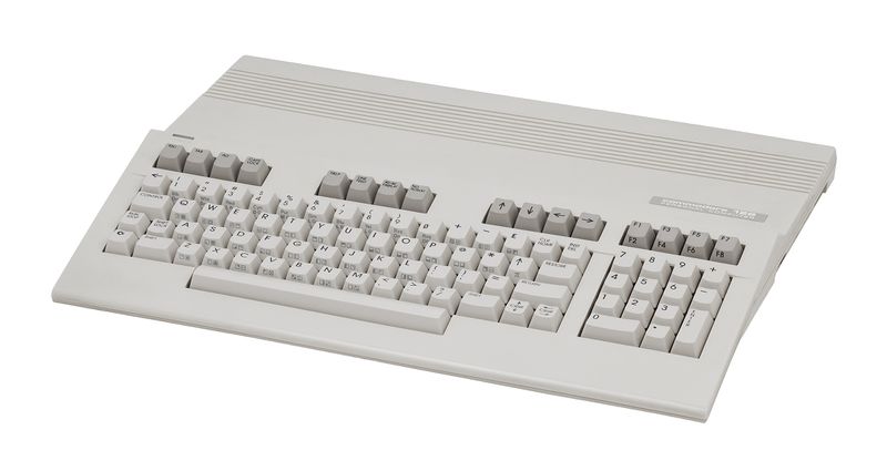 File:Commodore-128.jpg