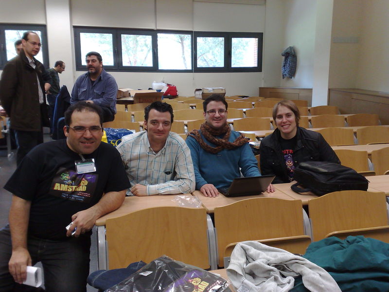 File:Retromadrid-2010 4438789070 o.jpg