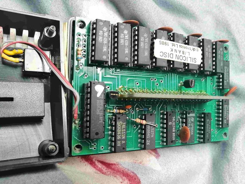 File:OpenedSilicon.jpg