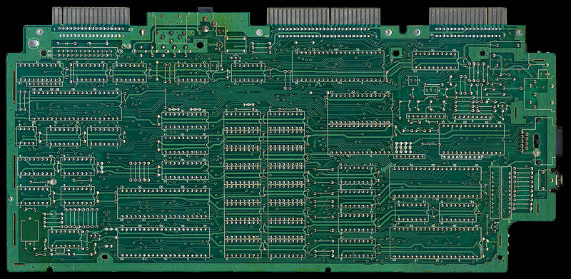 File:CPC6128 PCB Bottom (Z70210 MC0009C).jpg